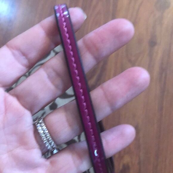 Coach Classic wristlet pouch raspberry ￼handbag - Picture 6 of 9